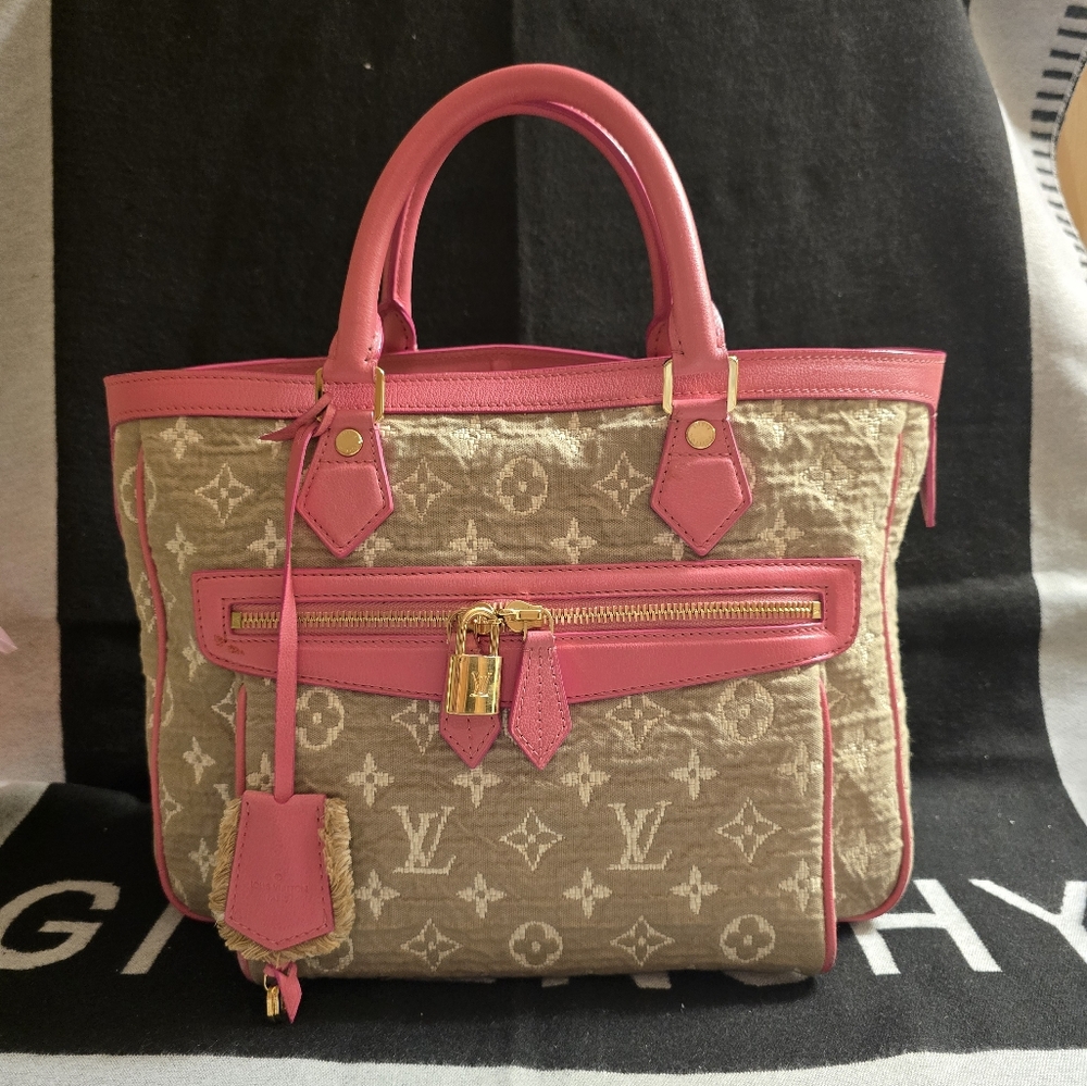 Louis Vuitton Monogram Sabia Hippo MM Tote Bag